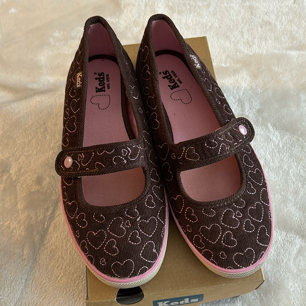 Heart Champ Keds Size 4 Youth 6 Ladies